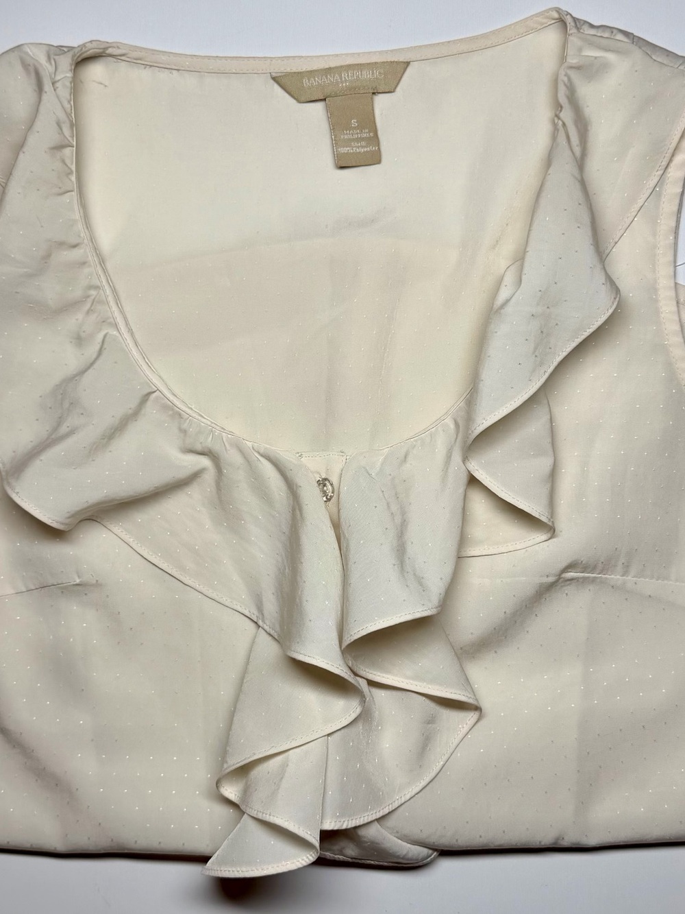 Banana Republic Sleeveless Ruffle Button Up‎ Blouse Cream Ivory – Women’s Small